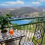 Vista Hotel