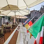 Vista Hotel
