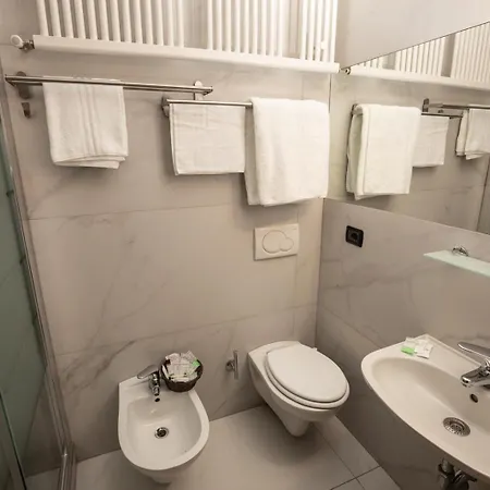 Vista Hotel 3*