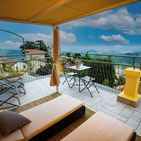 Vista Hotel