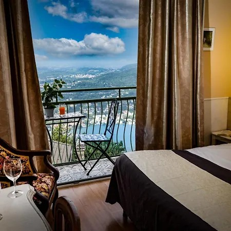 Ξενοδοχείο Vista 3*